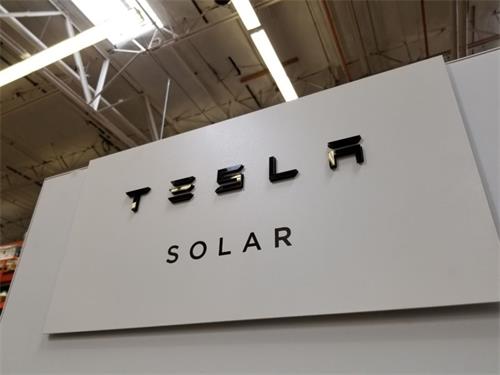 特斯拉将太阳能电池板价格降低38％ 以阻碍市场份额损失