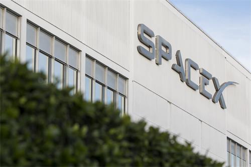 据称一名工程师伪造了SpaceX火箭的检查报告