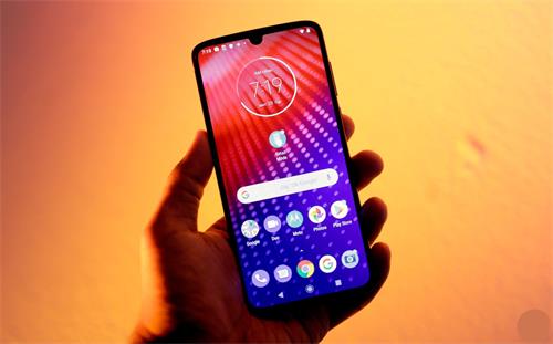 Moto Z4是另一款中档模块化手机