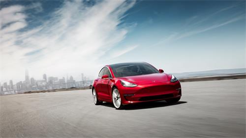 特斯拉很快将降级入门级Model 3的软件