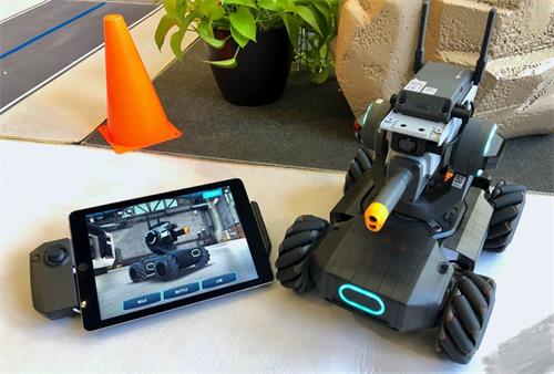 DJI的第一款教育机器人是500美元的儿童无人机坦克