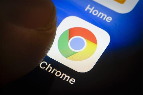 如果您愿意 Chrome可以在黑暗模式下显示网站