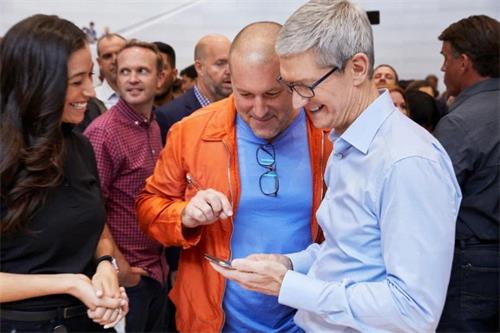 苹果设计总监Jony Ive将离开组建自己的公司