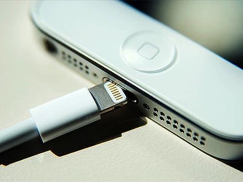 Apple的新一代iPhone将坚持使用Lightning进行充电