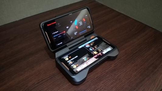 华硕ROG Phone II游戏手机采用120Hz OLED屏幕