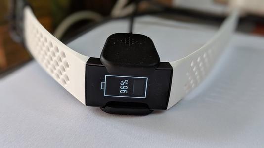 Fitbit返校销售提供智能手表健身追踪器的折扣