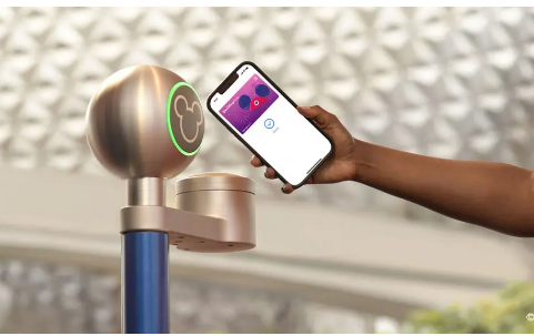 迪士尼世界的新通行证是您无需佩戴的数字MagicBand