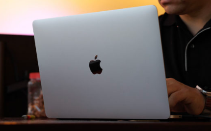 苹果最新的13英寸MacBookPro和iPadPro现已发售