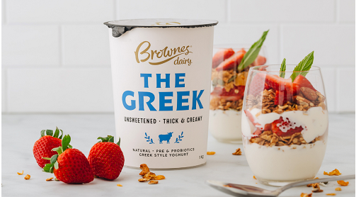 澳大利亚乳制品公司BrownesDairy推出了第一款酸奶名为TheGreek