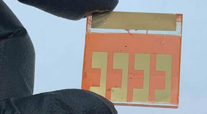 科学家发现提高钙钛矿效率和稳定性的方法