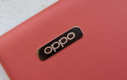 OPPO首款可折叠智能手机即将问世