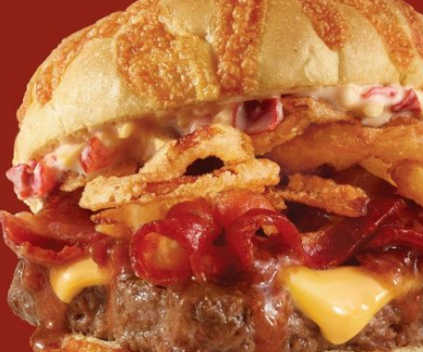 Wendy's推出首创的大培根切达芝士汉堡