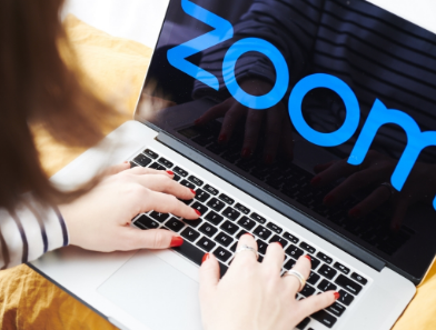 Zoom修复了通话结束后麦克风打开的Mac错误