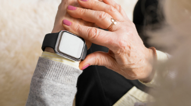 初创公司获得FDA批准使用AppleWatch追踪帕金森症状