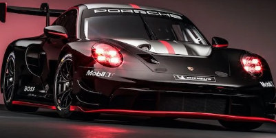 凭借最新一代的911GT3R保时捷推出了一款全新的客户赛车