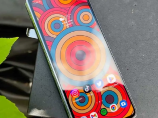如何在三星GalaxyZFold4上打开暗模式