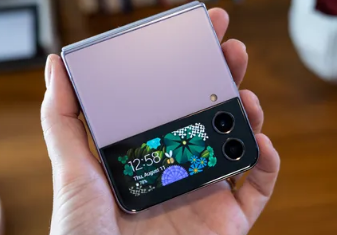 CoverScreenOS让GalaxyZFlip的正面显示越来越差