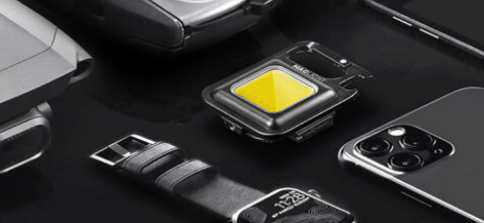 这款便携式8合1MaglightMiniSuperBright实用手电筒现在只需19.99美元