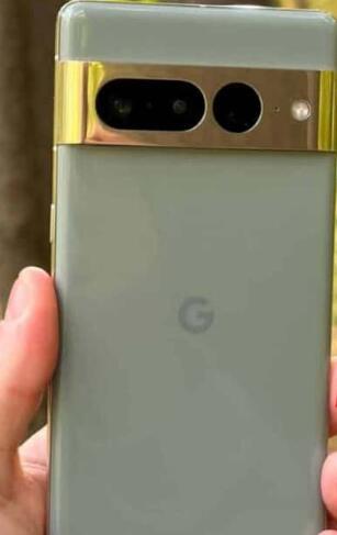 手机比较：谷歌Pixel 7 Pro与OnePlus 10 Pro